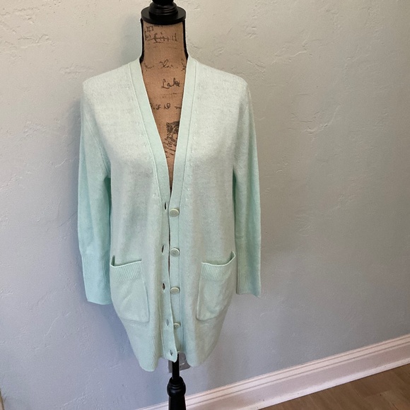 NWT J.Crew Front-Pocket Cardigan Sweater powder blue boyfriend basic oversize XS - Picture 5 of 16